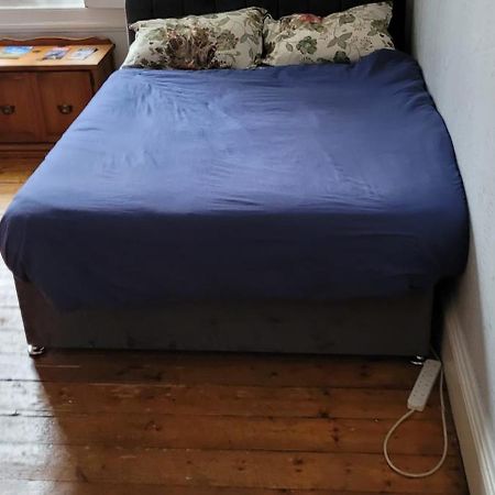 אדינבורו City Centre Flat - Sleep Upto 4 מראה חיצוני תמונה